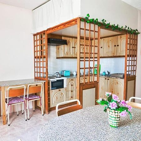 Marsalforn Seaview Apartment In A Quiet Area Qbajjar Extérieur photo
